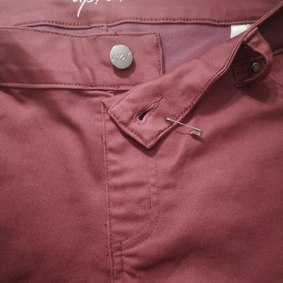 NWT Up Ladies Size 16 Dusty Rose Pull On Style 5 Pocket Crop Pants - Picture 9 of 14
